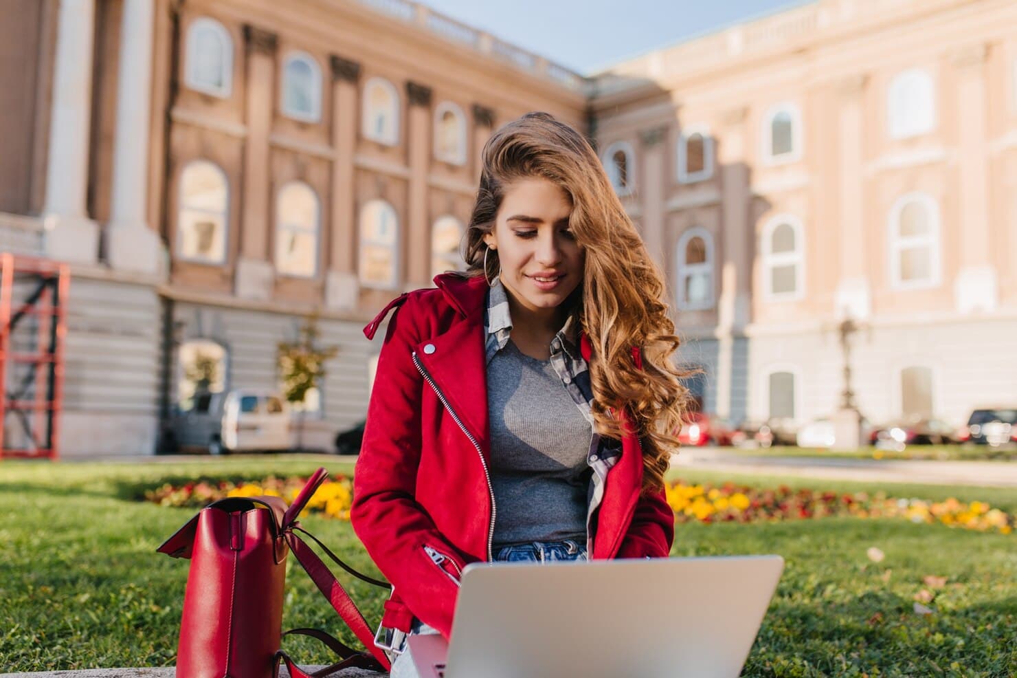 Top international universities offering online degrees and postgraduate programs in India